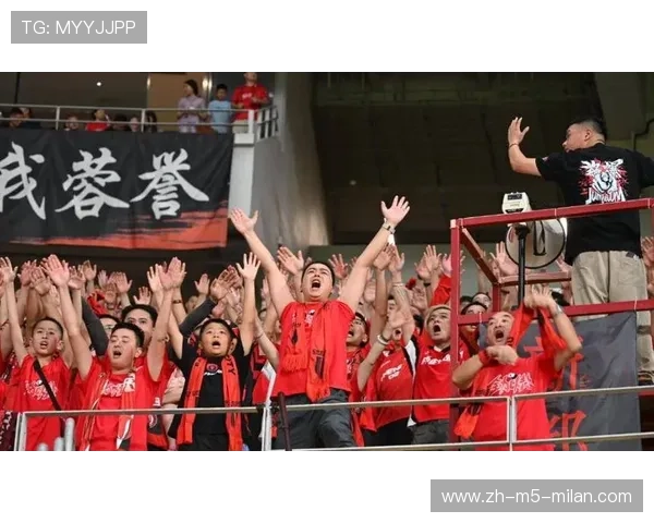 1-0！一场小胜让中超争冠要乱，申花胜深圳！成都掉队海港2分领跑